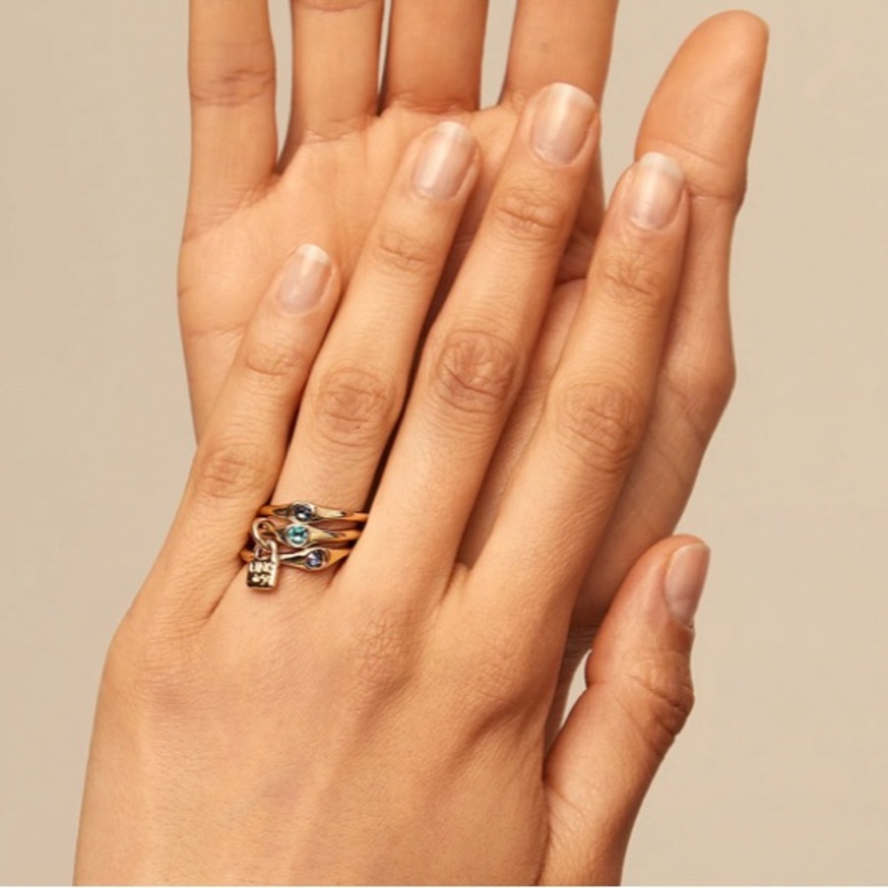 *UNOde50 Gold Rings with Blue tone Stones - Picture 2 of 7